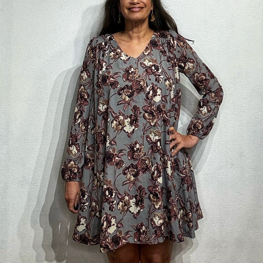 Giddy Up Glamour Gray Floral Midi Shift Dress Sz M